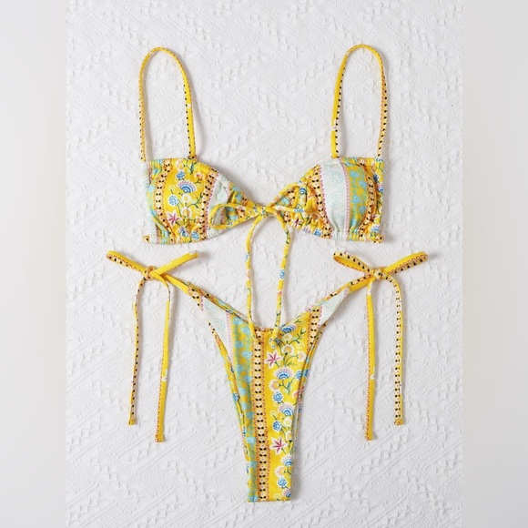 Floral Print Bikini - Picture 1 of 5